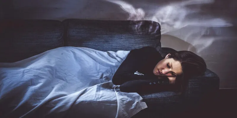 Ngủ mơ nhìn thấy người thân đã mất về nói chuyện với mình